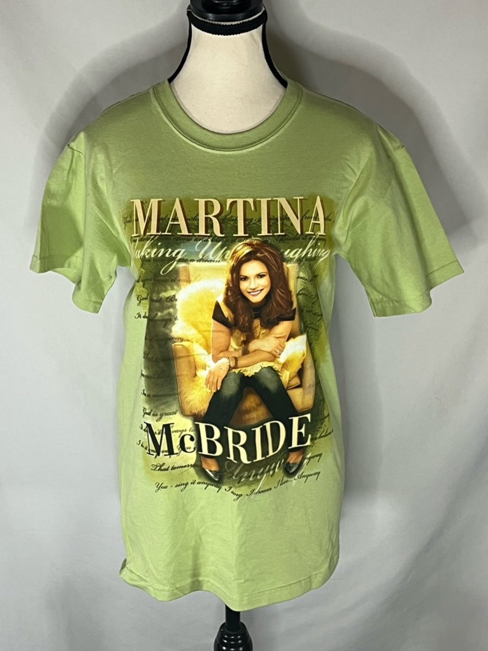 Gildan Martina McBride Waking Up Laughing 2007 Country Tour T-Shirt Adult Small